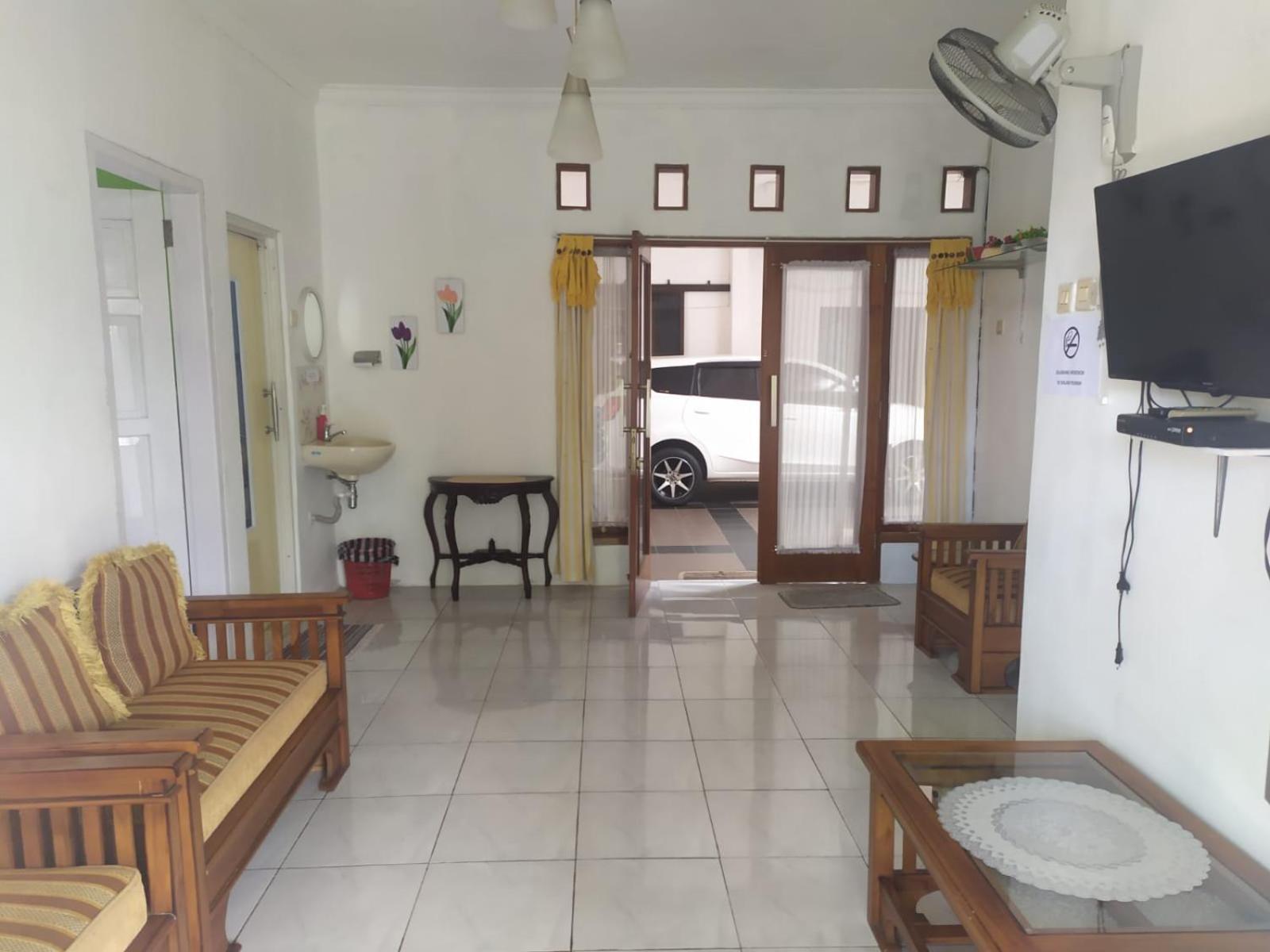 Endah Homestay Syariah Purwokerto Zewnętrze zdjęcie